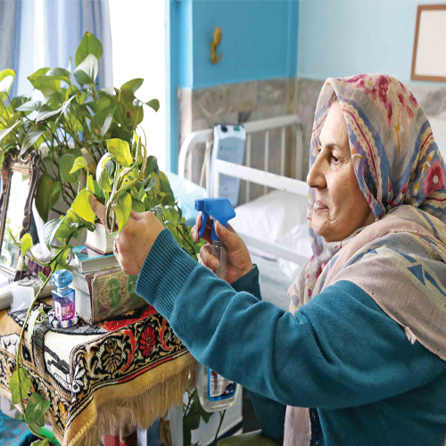 پرستار سالمند اصفهان